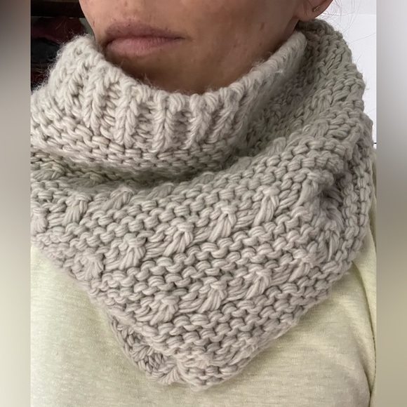 Chunky Knit Scarf by Moon Shadow | Grey | One Size - Picture 4 of 4